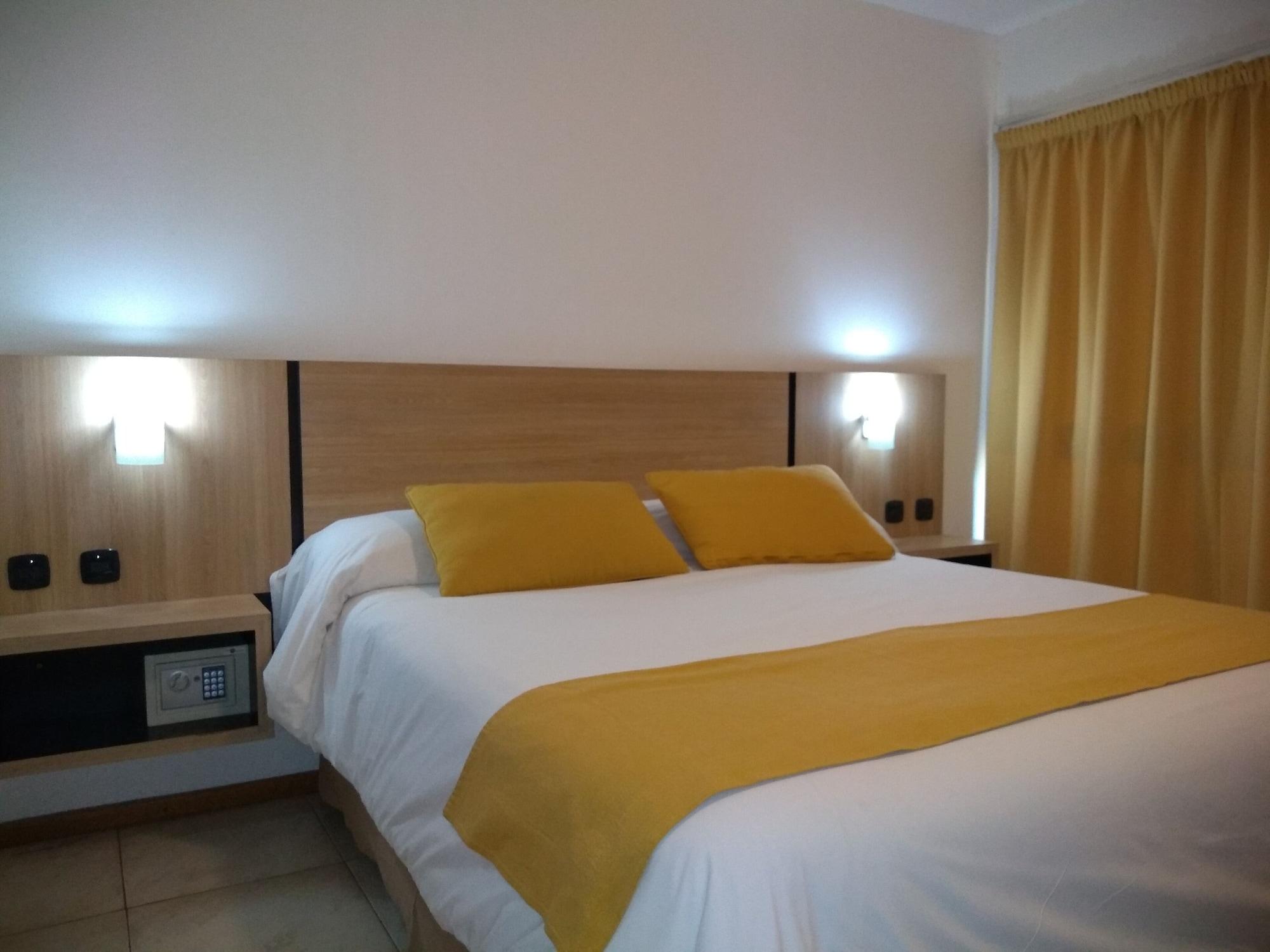 Premium Mendoza Apart Hotel Buitenkant foto